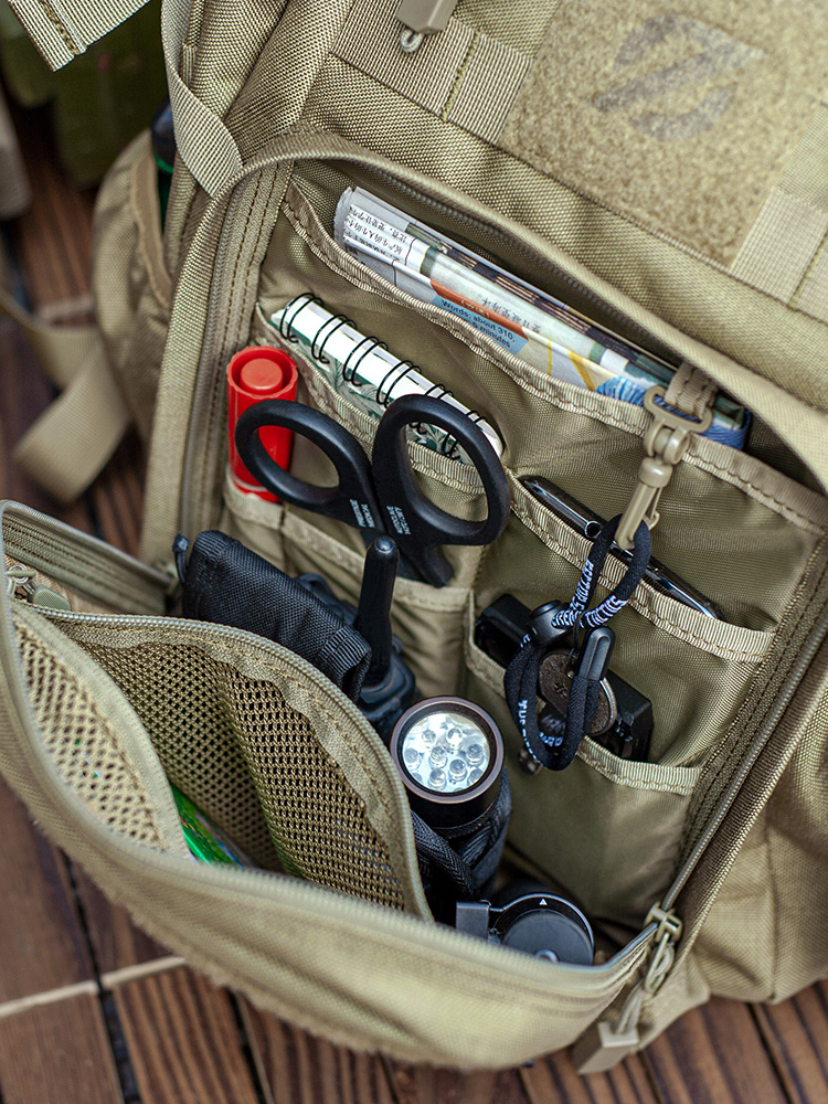 Mochila Táctica 7th Honey Badg - Cycling Commute Gear reseña y precio